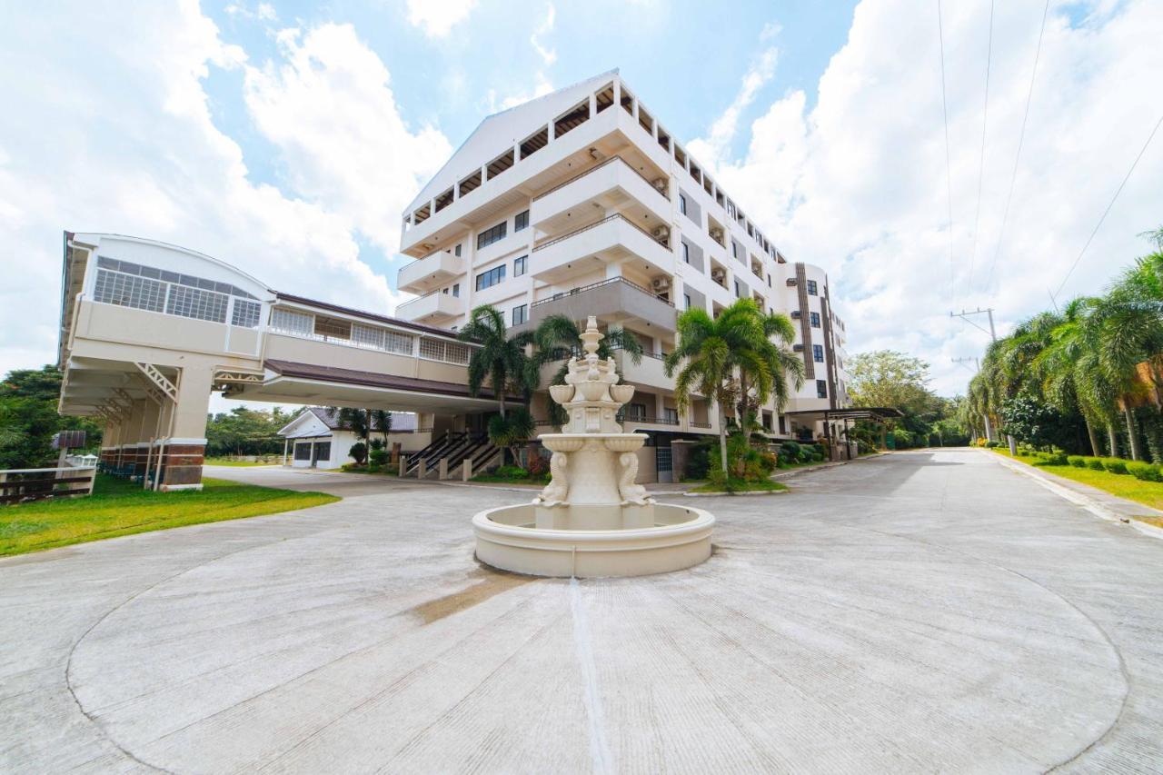Reddoorz Premium @ Sta Rosa Tagaytay Road Hotel Silang Buitenkant foto