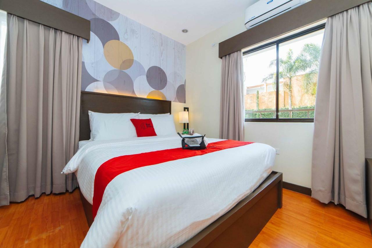 Reddoorz Premium @ Sta Rosa Tagaytay Road Hotel Silang Buitenkant foto