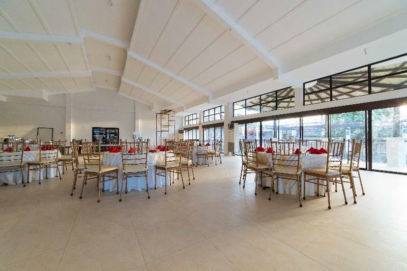 Reddoorz Premium @ Sta Rosa Tagaytay Road Hotel Silang Buitenkant foto
